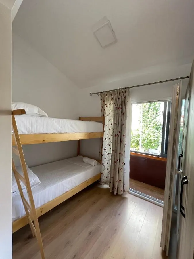 Ladi Rooms Tirana Hotel