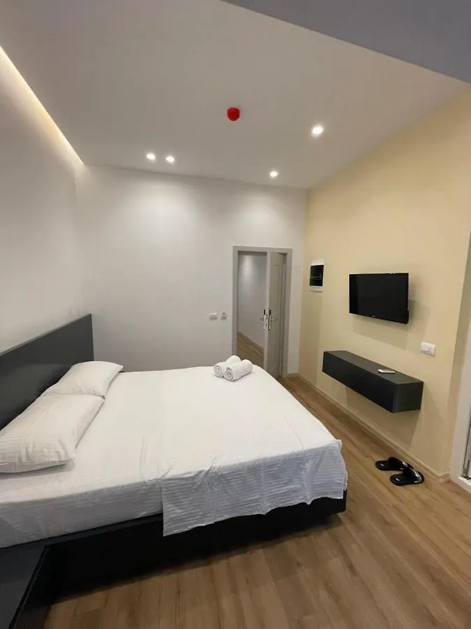 Ladi Rooms Tirana 4*,  Albânia