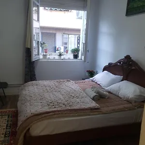 Albergue Oakland